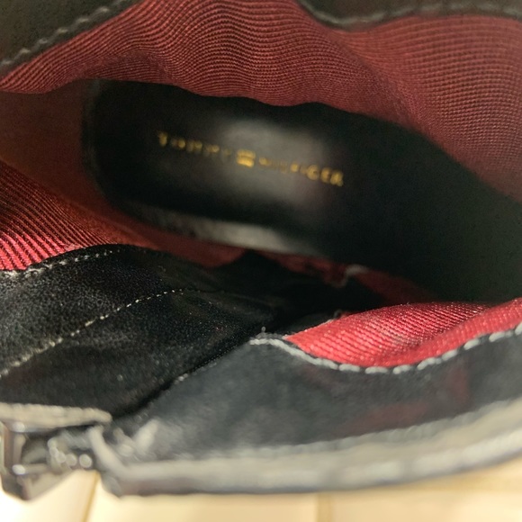 Excellent used Tommy Black Suede Ankle Boots - Picture 9 of 11